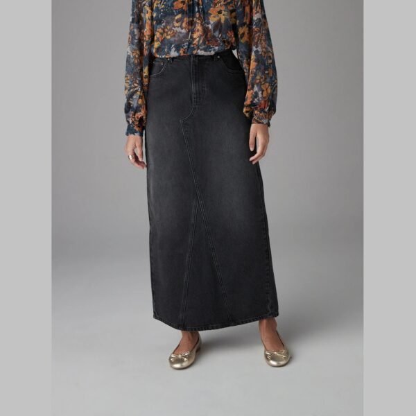 NT Black denim skirt